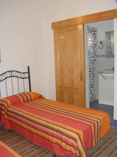 Hostal Villa Mercedes Чипіона Екстер'єр фото